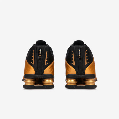Shox R4 - Preto Dourado
