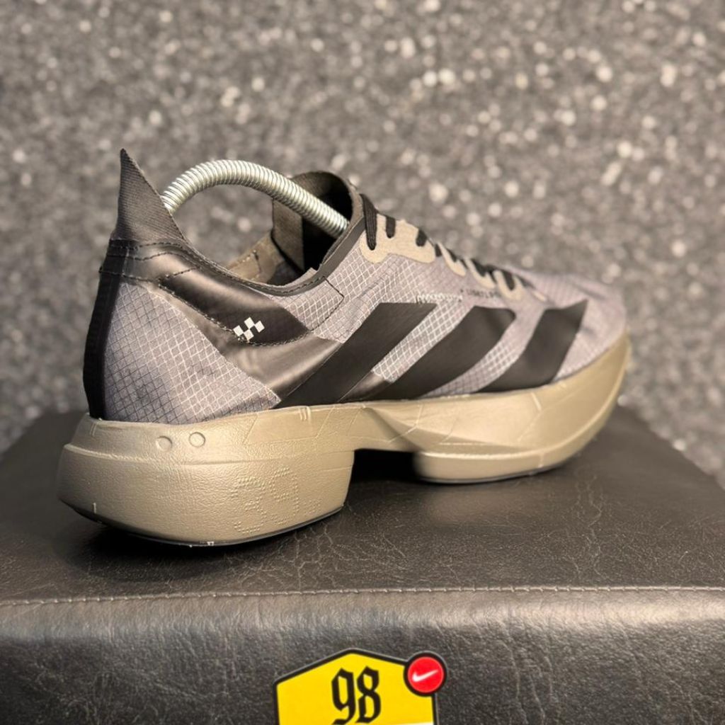 Adidas Adizero Adios Pro 4 - Cinza Preto