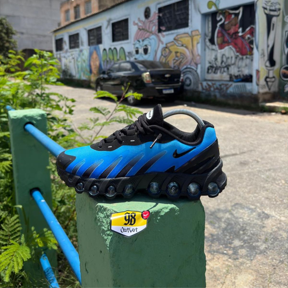 Air Max DN8 - Black Hyper Royal