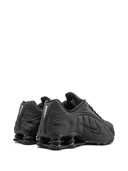 Nike Shox R4 Black