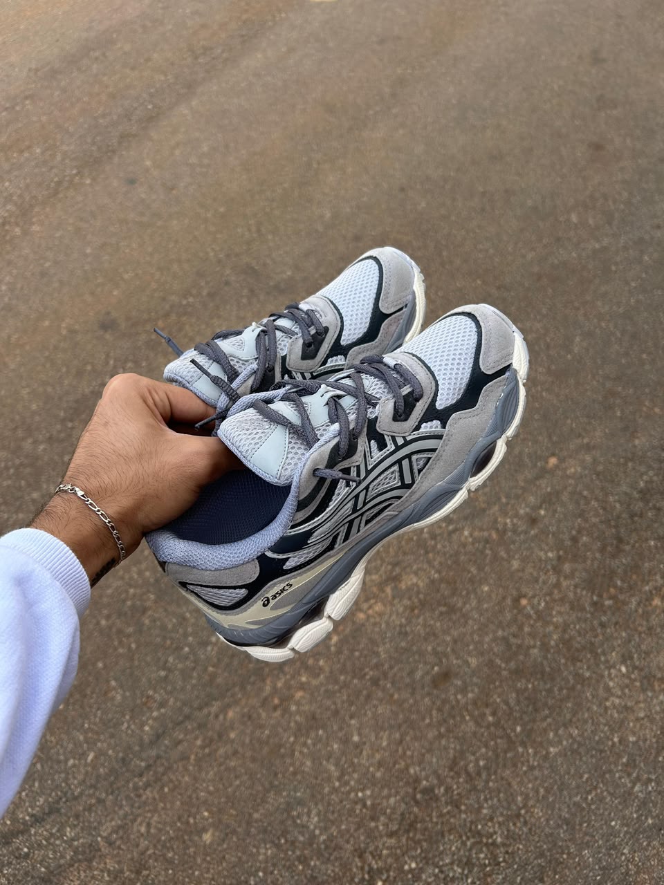 ASICS Gel NYC - Cinza